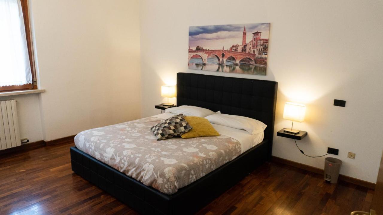 Appartement Fra Cristoforo à Vérone Extérieur photo